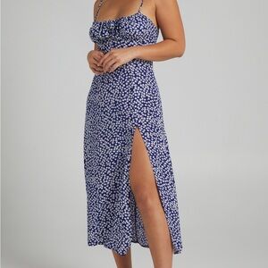 SHOWPO. Blue Floral Willa Midi Dress Size 14 Ruched Bust‎ Thigh Split Romantic